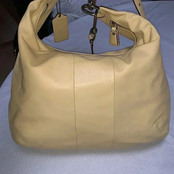 COACH Purse,Shoulder bag. GUC, call outs are minimal and in pics. - Picture 2 of 10